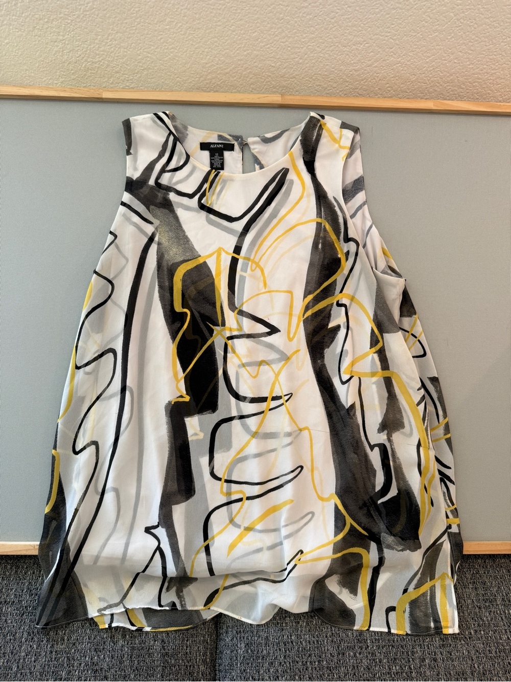 Alfani Sleeveless Abstract Print Blouse in White, Black & Yellow